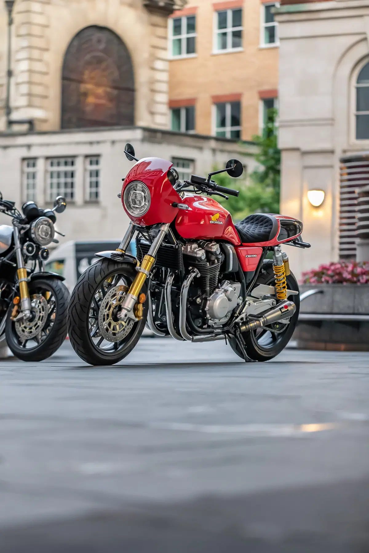 Honda CB1100 RS “5Four”. Serie limitata targata UK (12)
