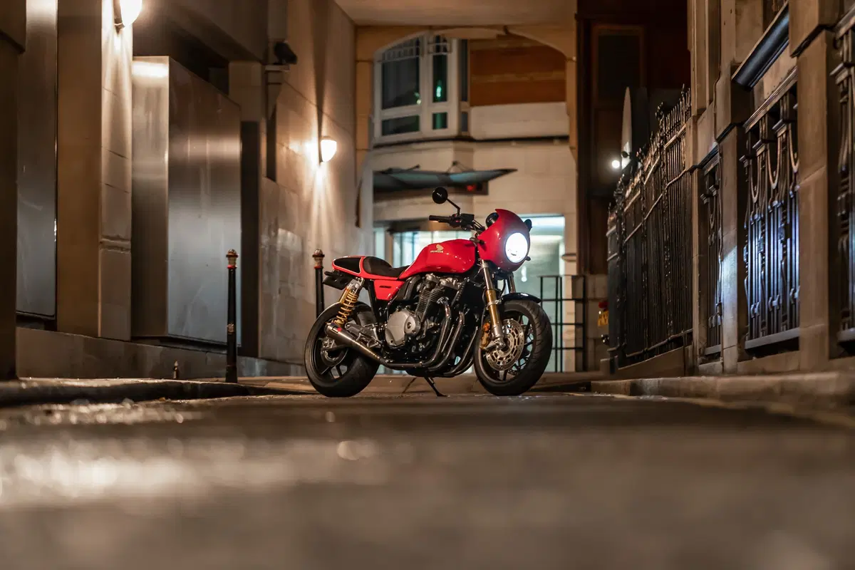 Honda CB1100 RS “5Four”. Serie limitata targata UK (20)