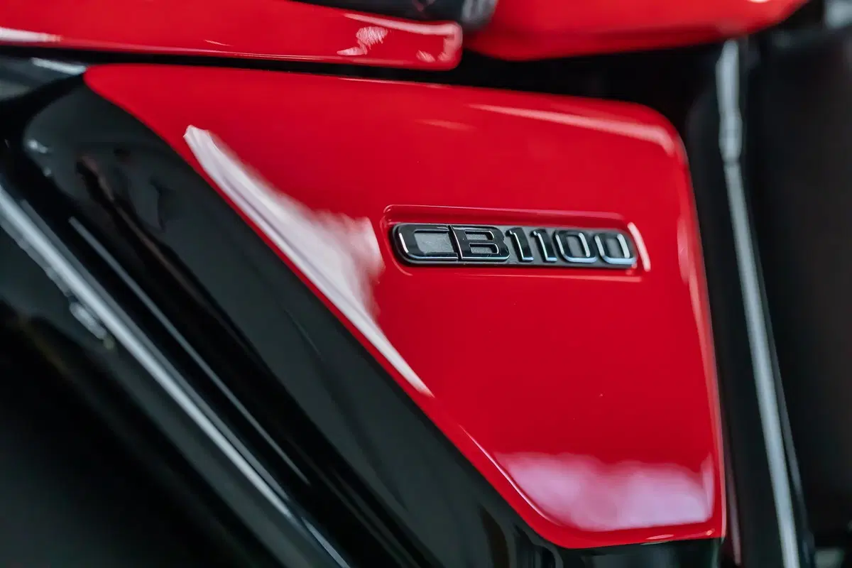 Honda CB1100 RS “5Four”. Serie limitata targata UK (6)