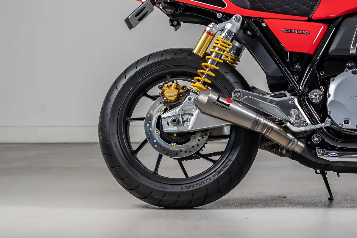 Honda CB1100 RS “5Four”. Serie limitata targata UK (13)