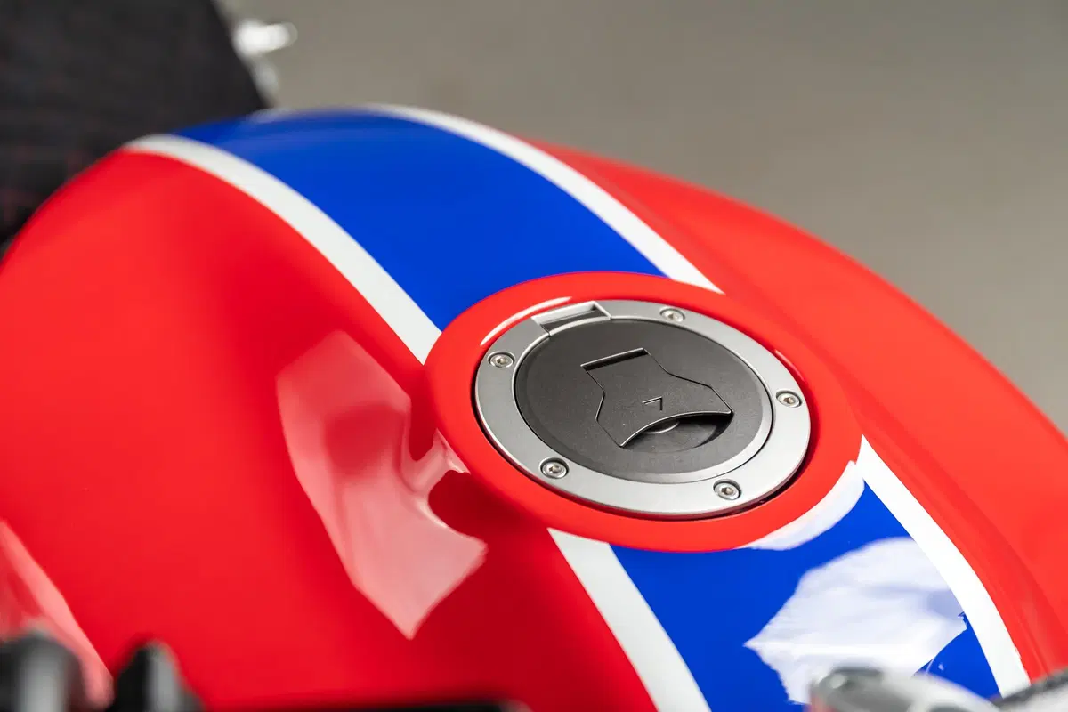 Honda CB1100 RS “5Four”. Serie limitata targata UK (2)