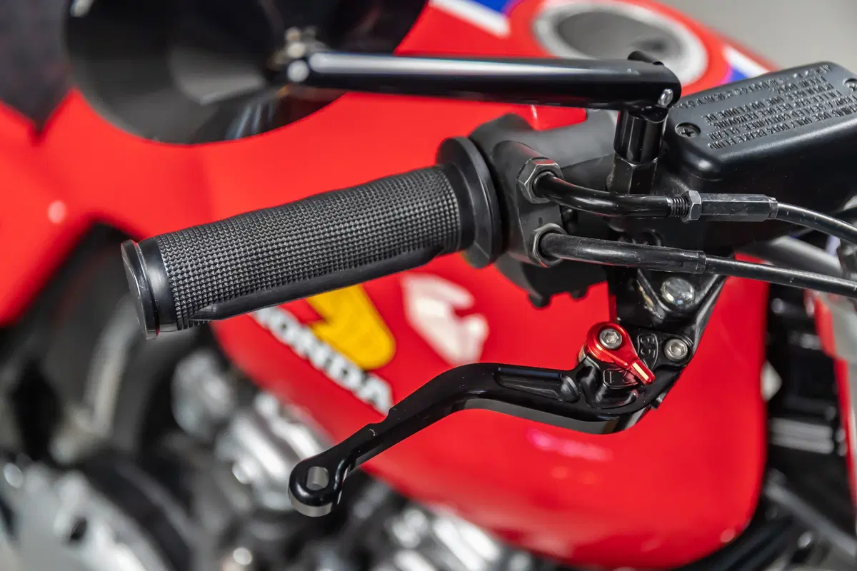 Honda CB1100 RS “5Four”. Serie limitata targata UK (4)