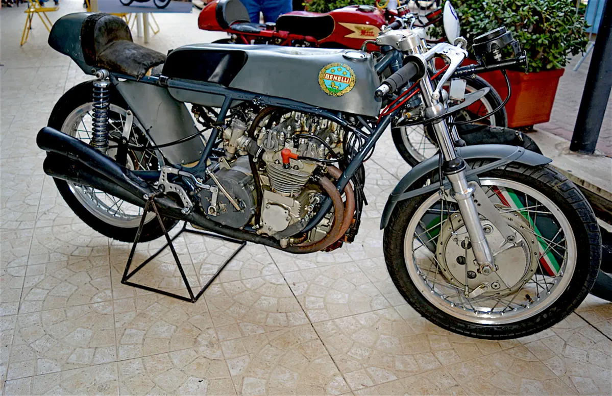 Benelli 250 GP: la 'quattro cilindri' di Pesaro (2)