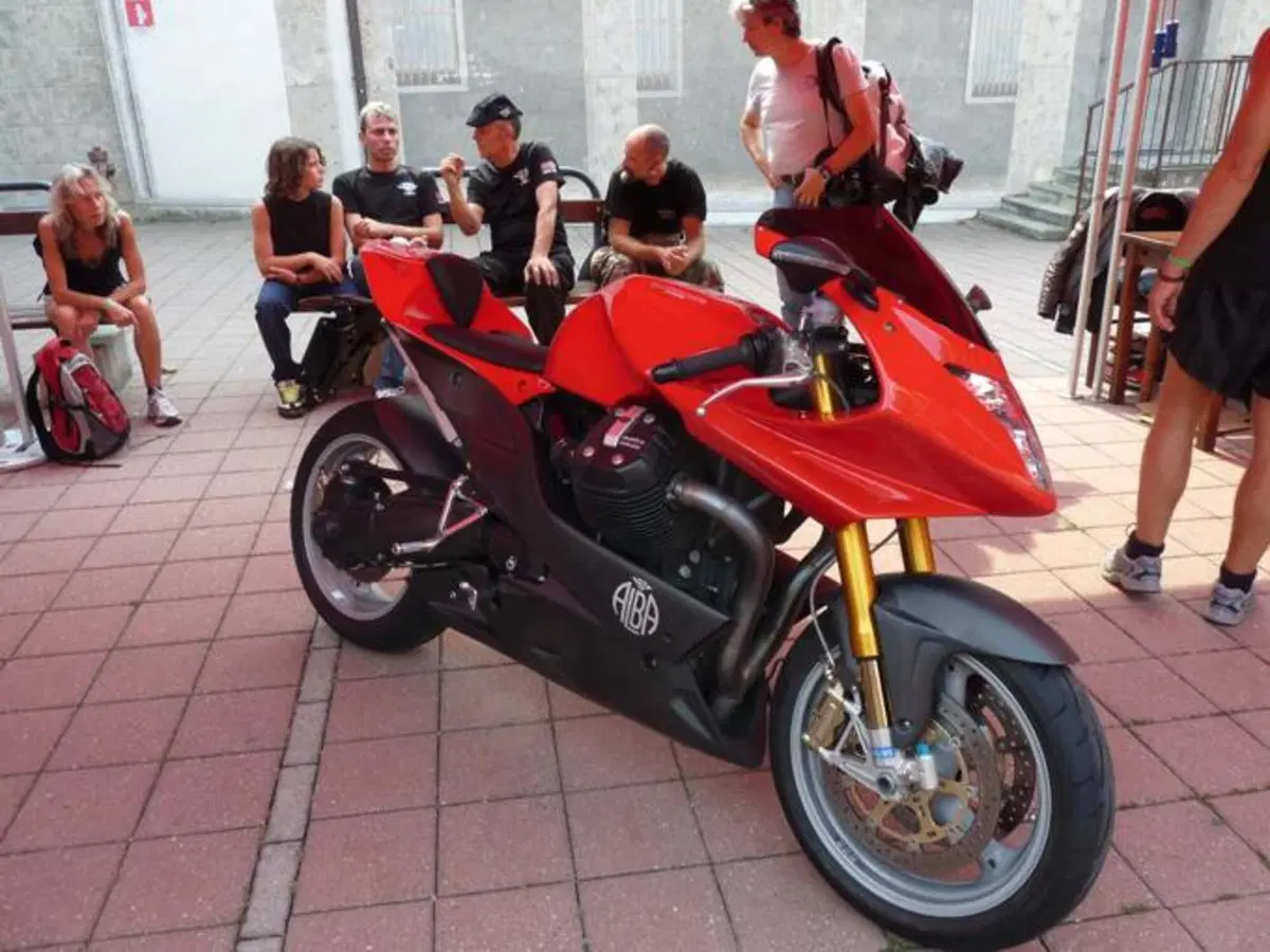 Giornate Moto Guzzi, aria di casa (4)