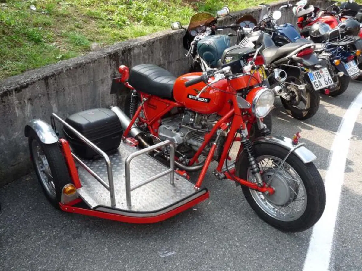 Giornate Moto Guzzi, aria di casa (12)