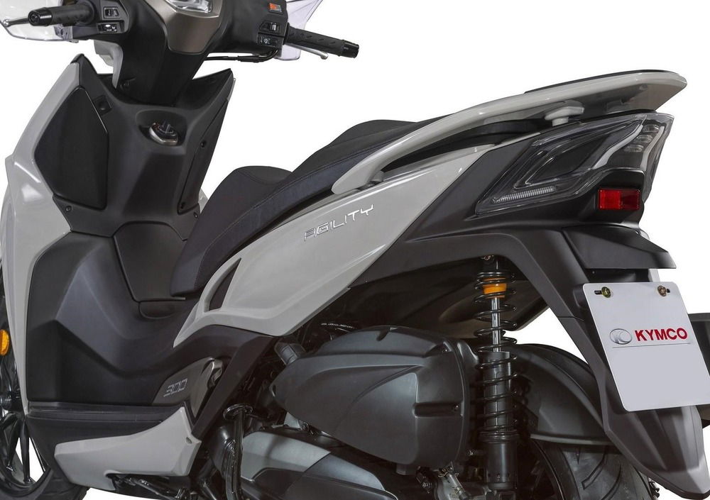 Kymco Agility 300i R16 ABS (2020) (3)