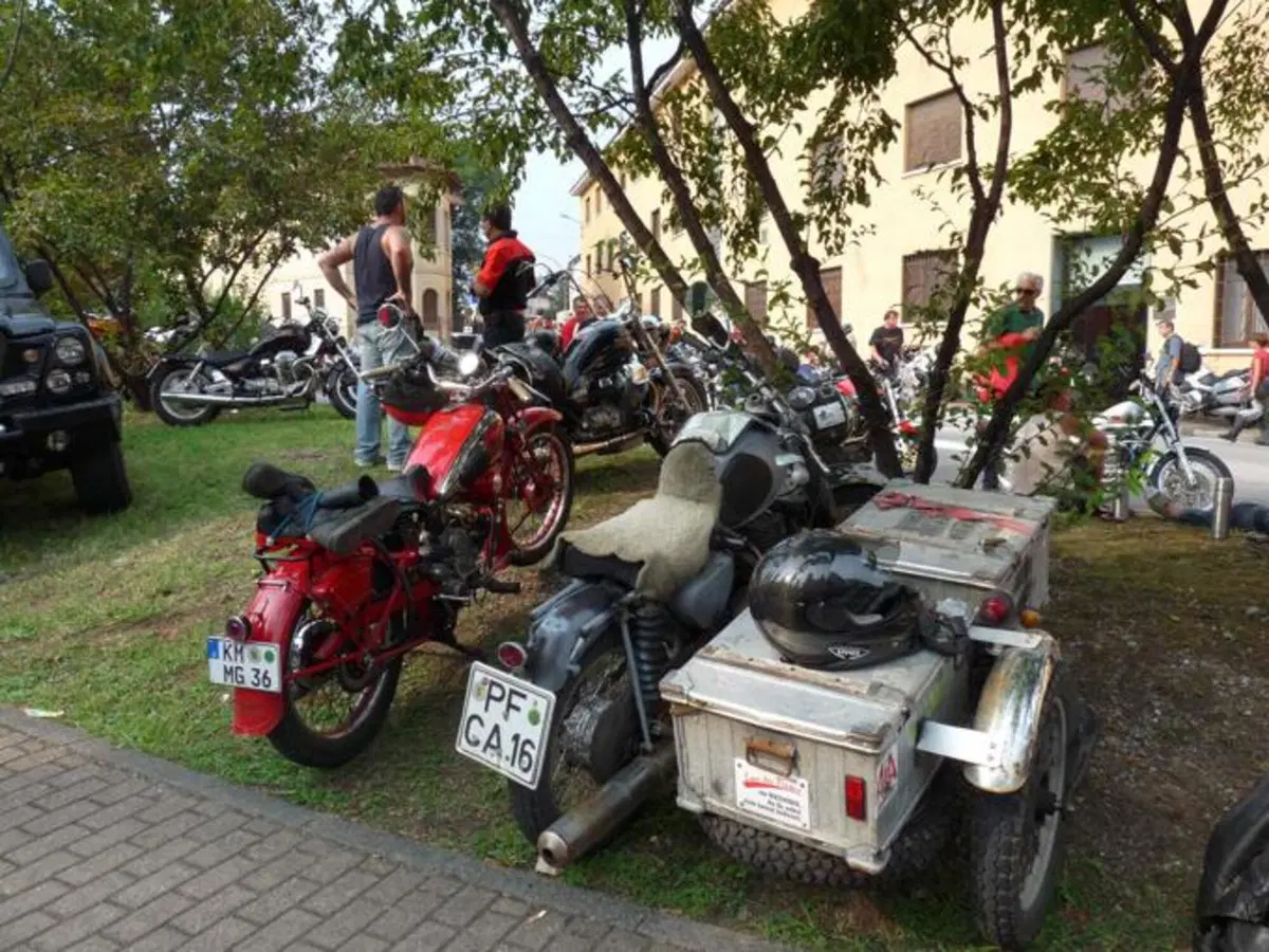 Giornate Moto Guzzi, aria di casa (38)