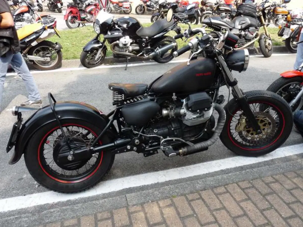 Giornate Moto Guzzi, aria di casa (40)