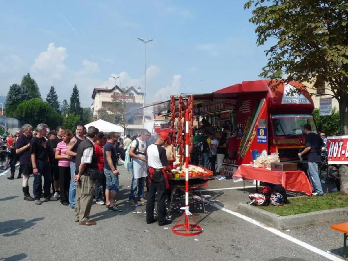 Giornate Moto Guzzi, aria di casa (44)