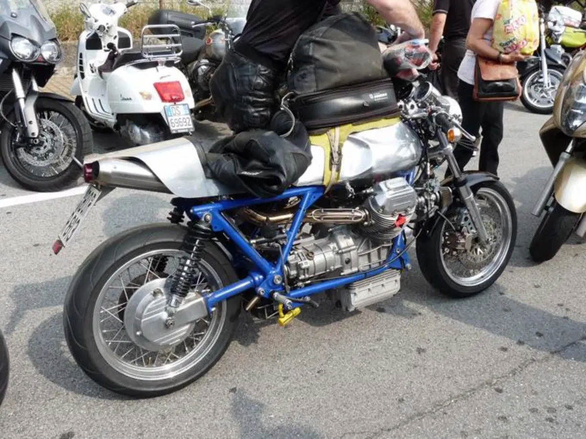 Giornate Moto Guzzi, aria di casa (73)