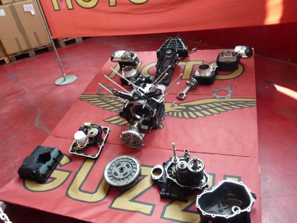 Giornate Moto Guzzi, aria di casa (100)