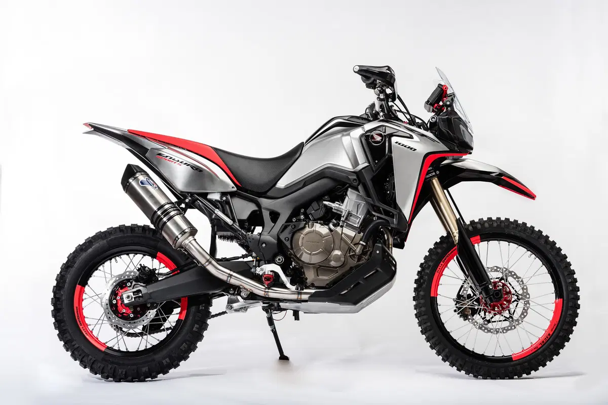 Honda Africa Twin Enduro Sports a EICMA 2016 (3)