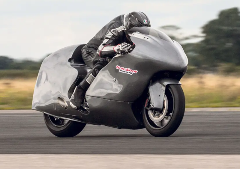 Guy Martin a 435 km/h. Nuovo primato per l&#039;uomo dei record