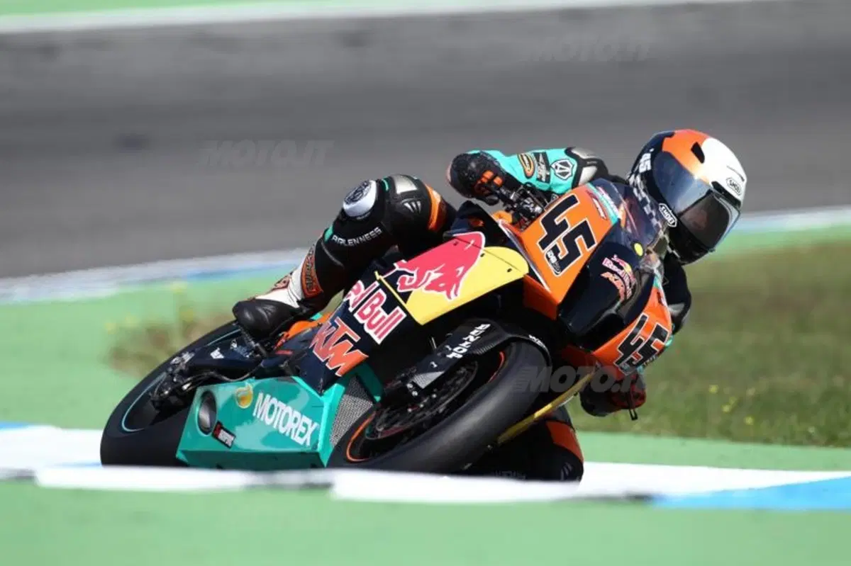 Martin Bauer è il campione 2011 dell'IDM Superbike (2)