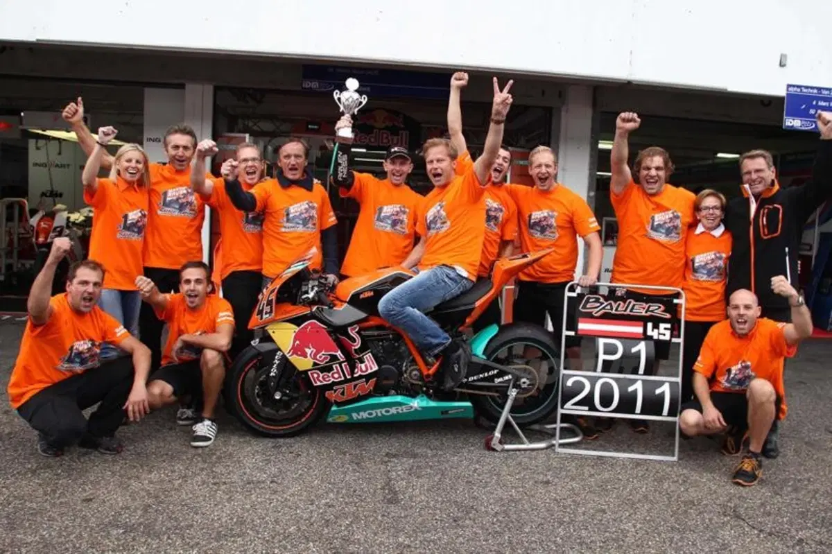 Martin Bauer è il campione 2011 dell'IDM Superbike (6)