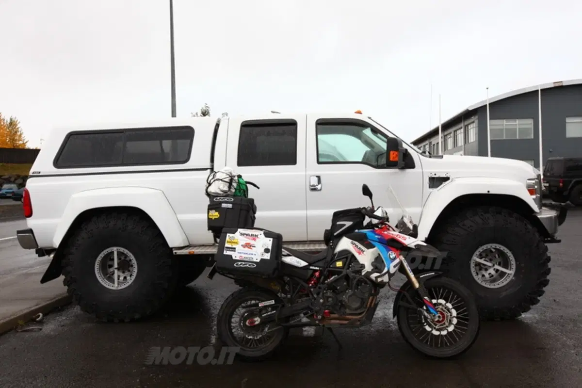 Planet Explorer Iceland: in moto in Islanda live tour (19)