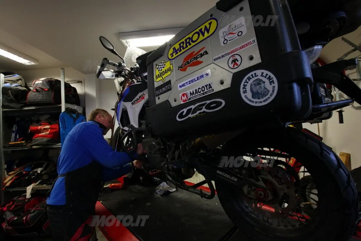 Planet Explorer Iceland: in moto in Islanda live tour (21)