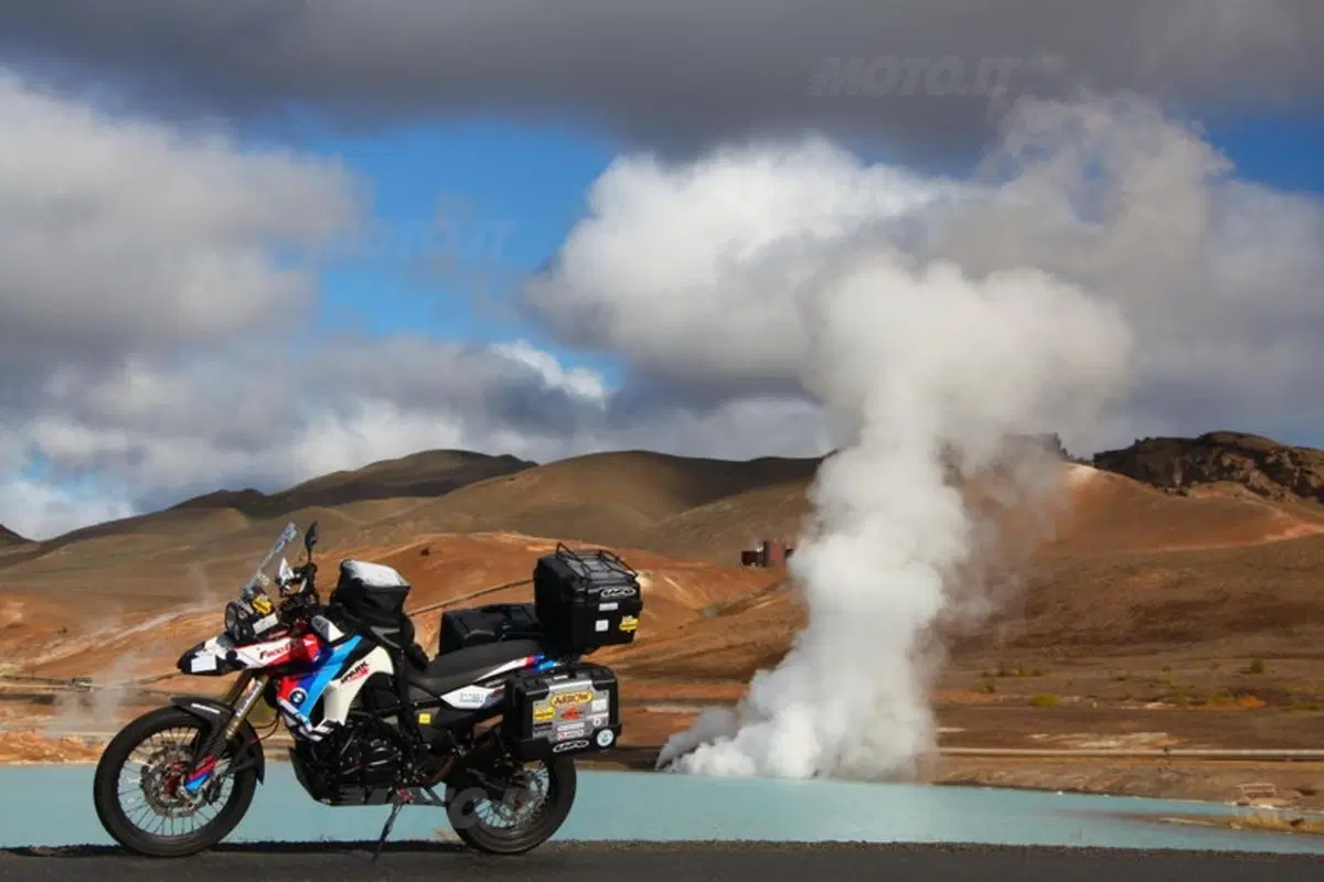 Planet Explorer Iceland: in moto in Islanda live tour (54)