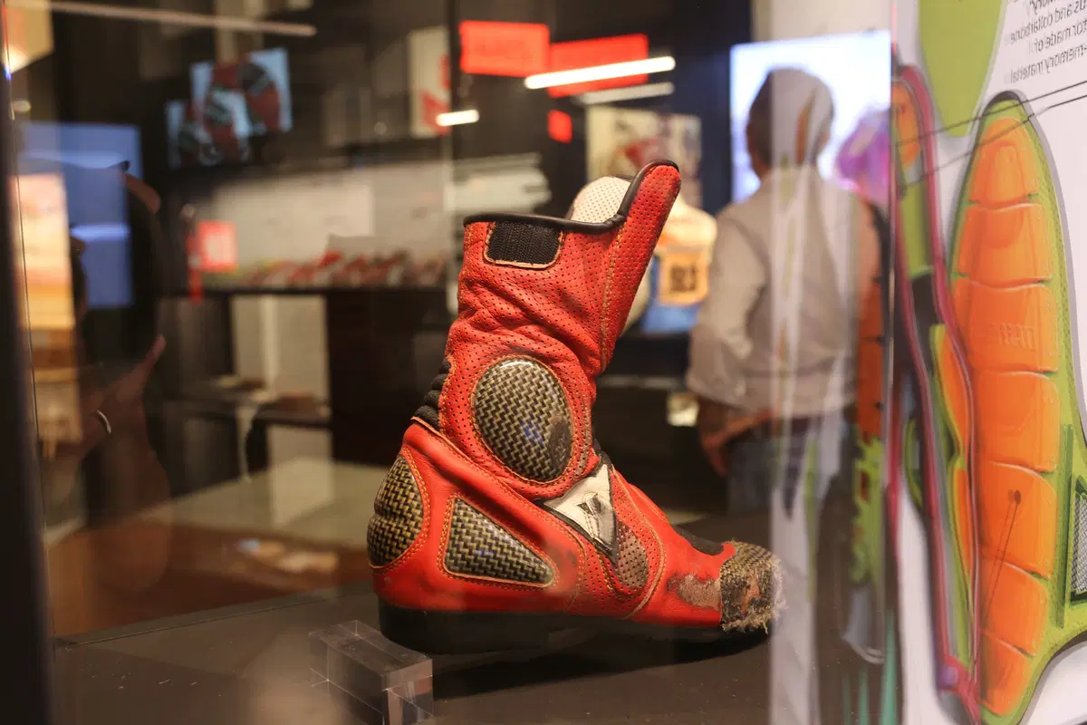 Dainese: storia della protezione/3. Il concetto testa-piedi (3)