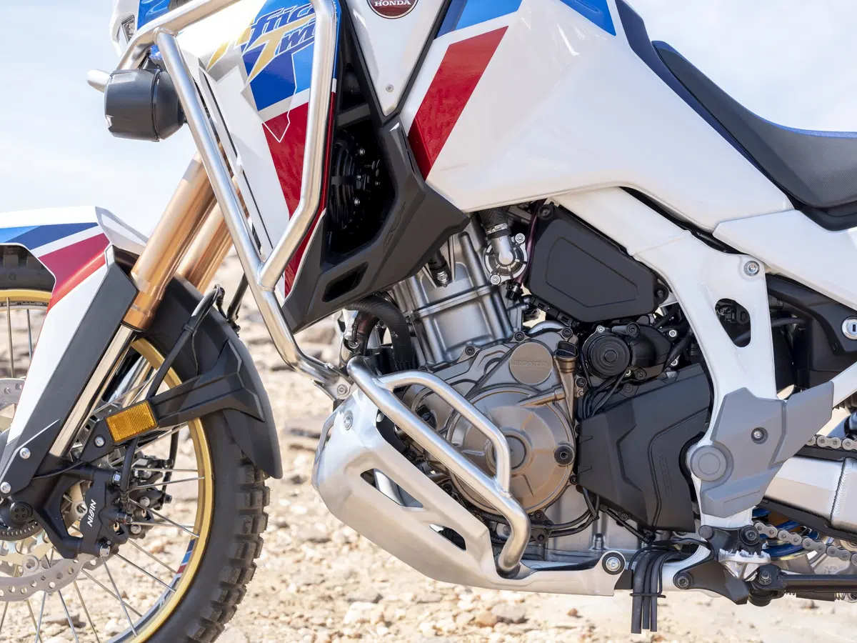 Nuove Honda CRF1100L Africa Twin CRF1100L e Adventure Sports 2020: foto e dati. Prezzi (34)