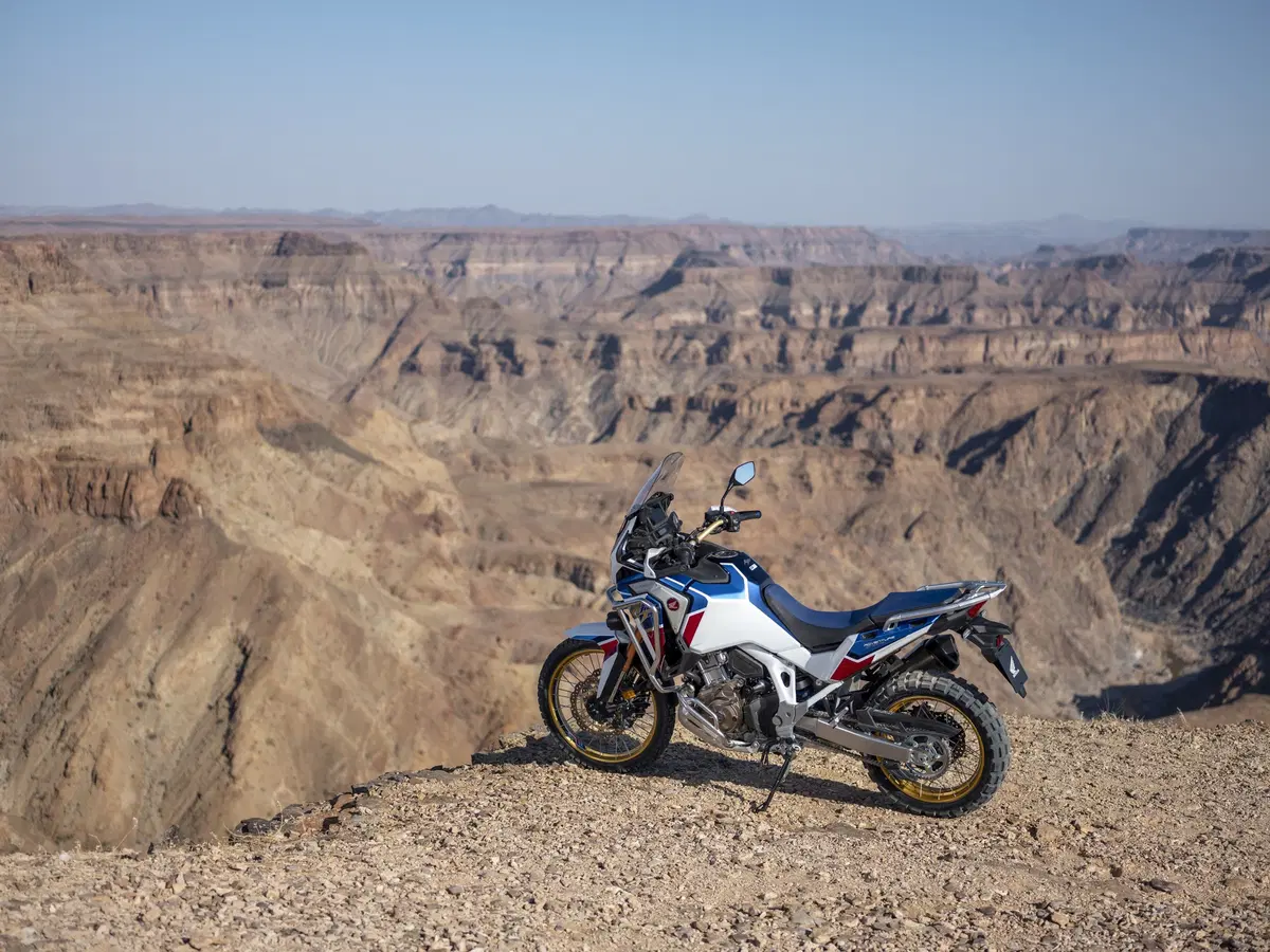 Nuove Honda CRF1100L Africa Twin CRF1100L e Adventure Sports 2020: foto e dati. Prezzi (37)