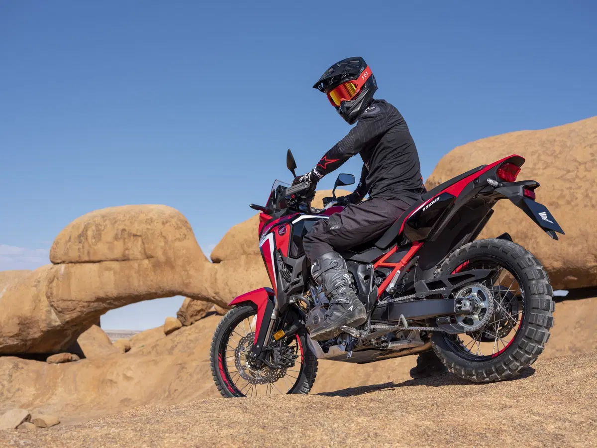 Nuove Honda CRF1100L Africa Twin CRF1100L e Adventure Sports 2020: foto e dati. Prezzi (18)