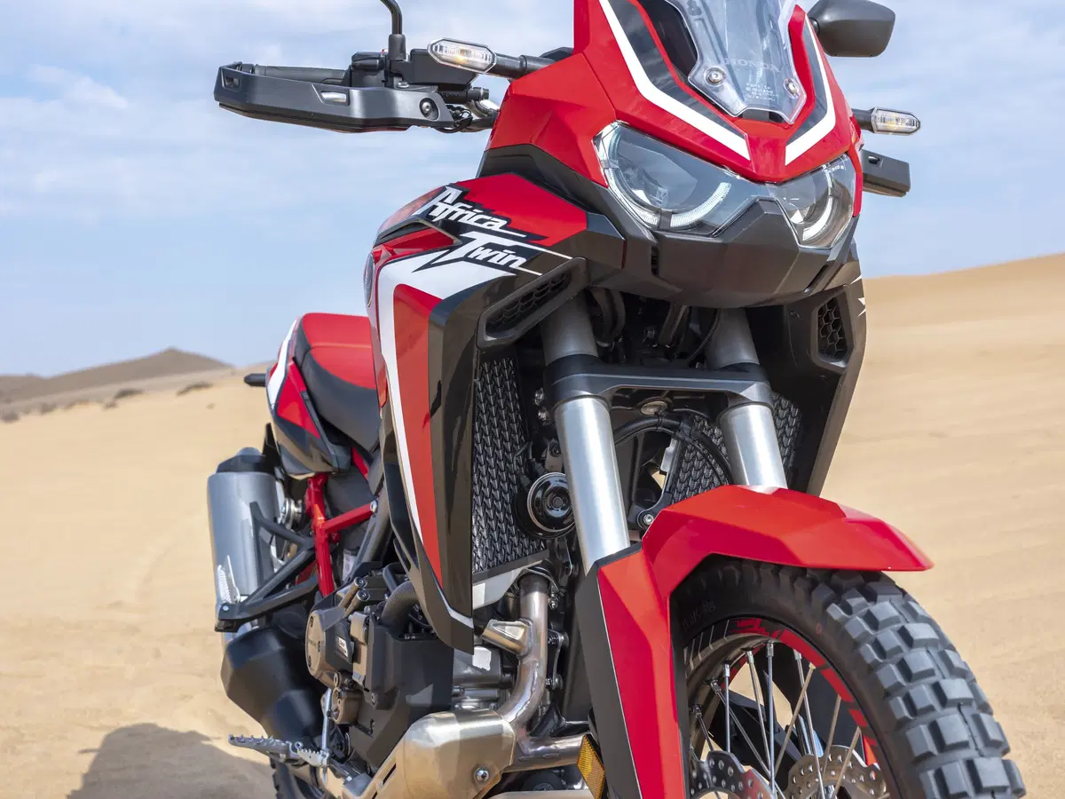 Nuove Honda CRF1100L Africa Twin CRF1100L e Adventure Sports 2020: foto e dati. Prezzi (22)