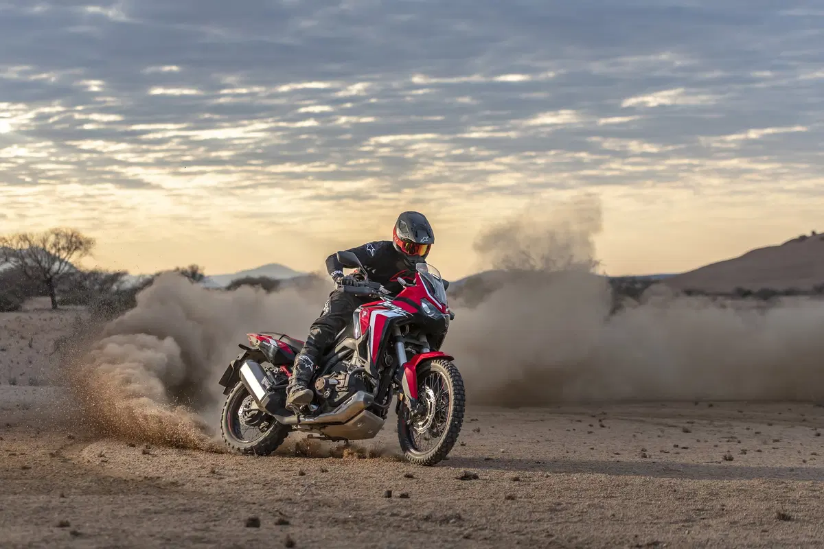 Nuove Honda CRF1100L Africa Twin CRF1100L e Adventure Sports 2020: foto e dati. Prezzi (5)