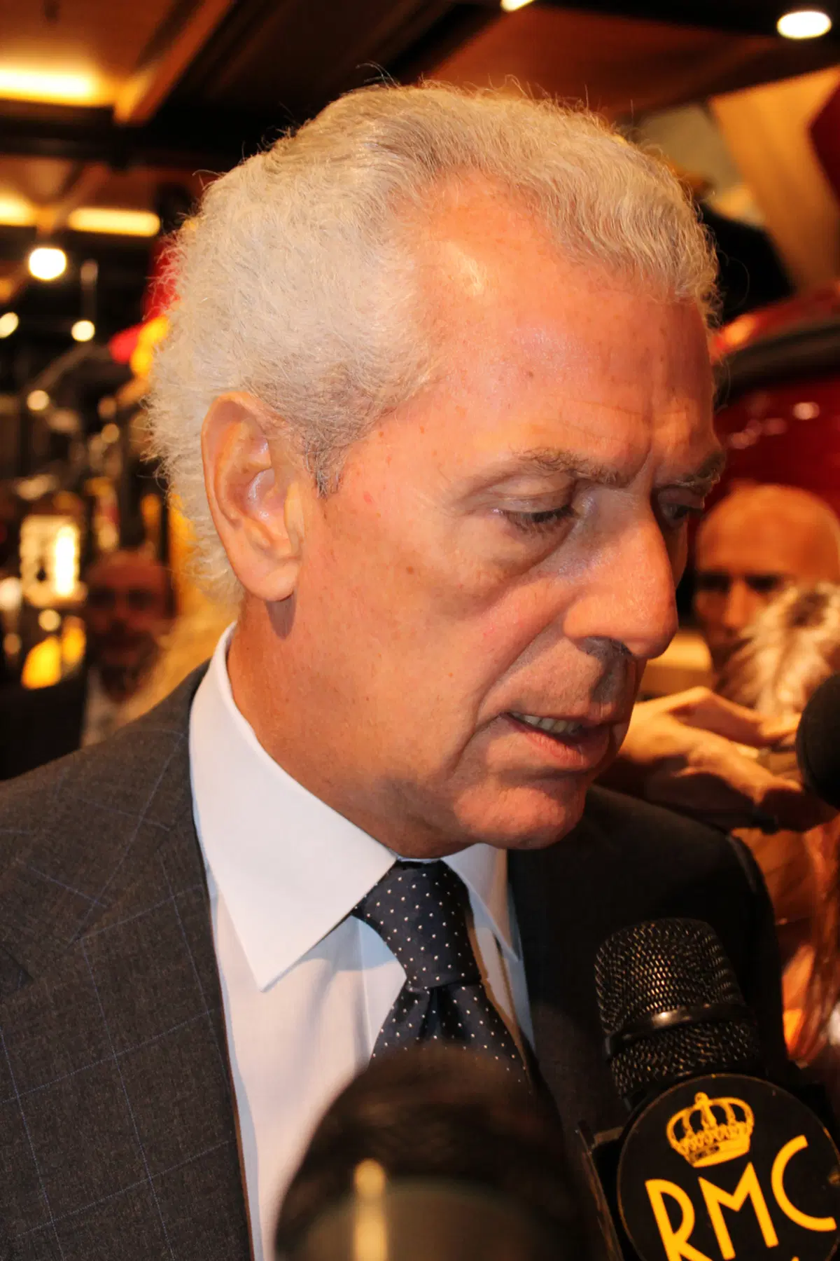 Pirelli: moda, tradizione e tecnologia nel primo flagship store a Milano (33)