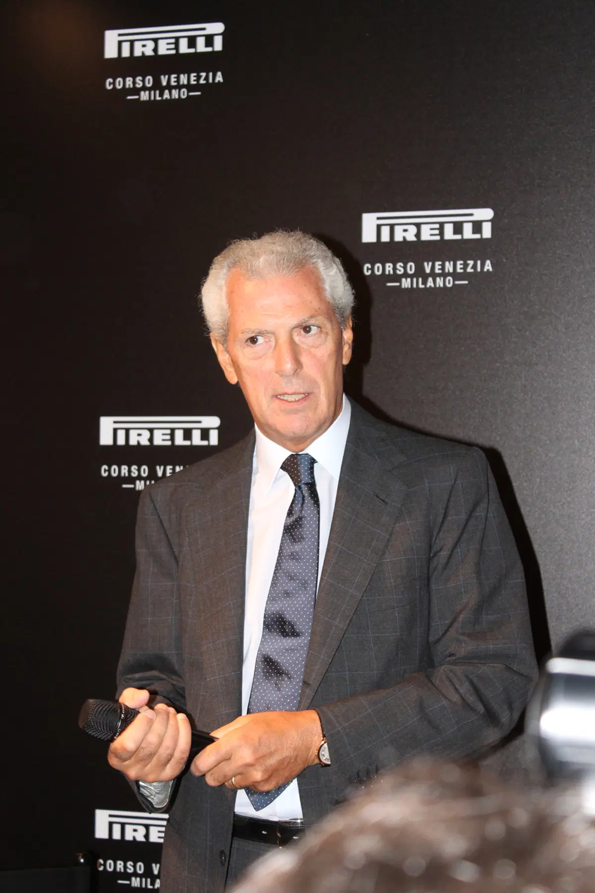 Pirelli: moda, tradizione e tecnologia nel primo flagship store a Milano (61)