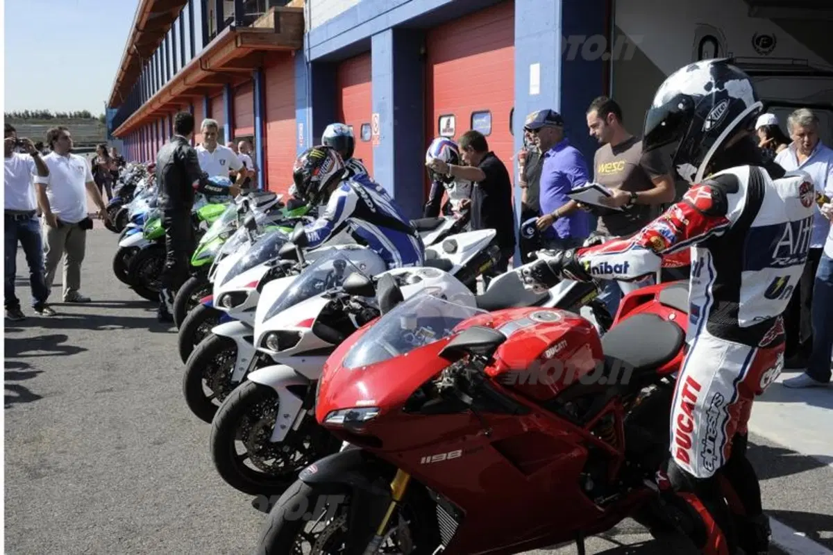 NolanGroup festeggia i 40 anni con Lorenzo, Checa, Melandri e Badovini (18)