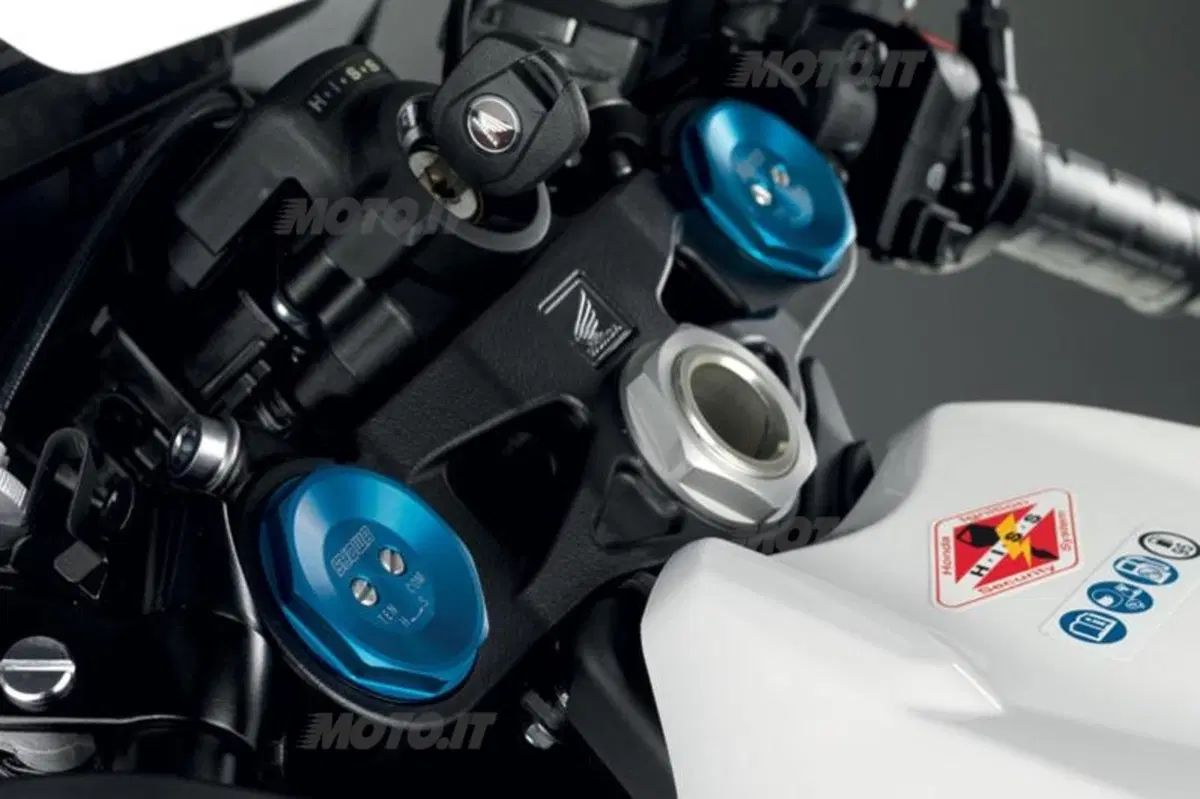 Nuova Honda CBR1000RR Fireblade 2012 (12)