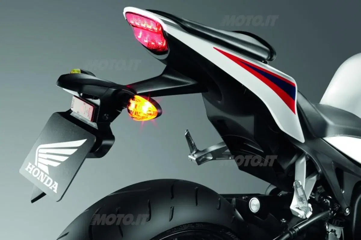 Nuova Honda CBR1000RR Fireblade 2012 (16)