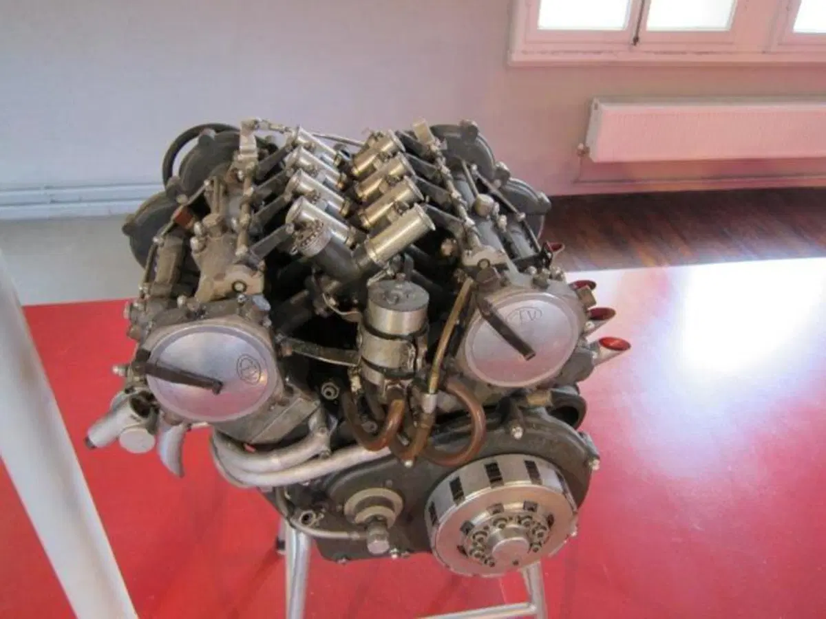 Museo Moto Guzzi. Un patrimonio di storia (19)