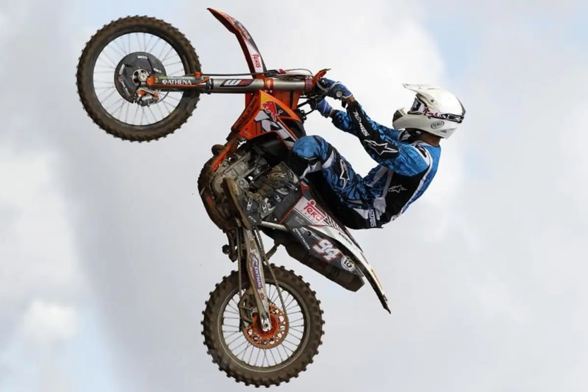 KTM SX-F 250 e 350 Factory 2011   (3)