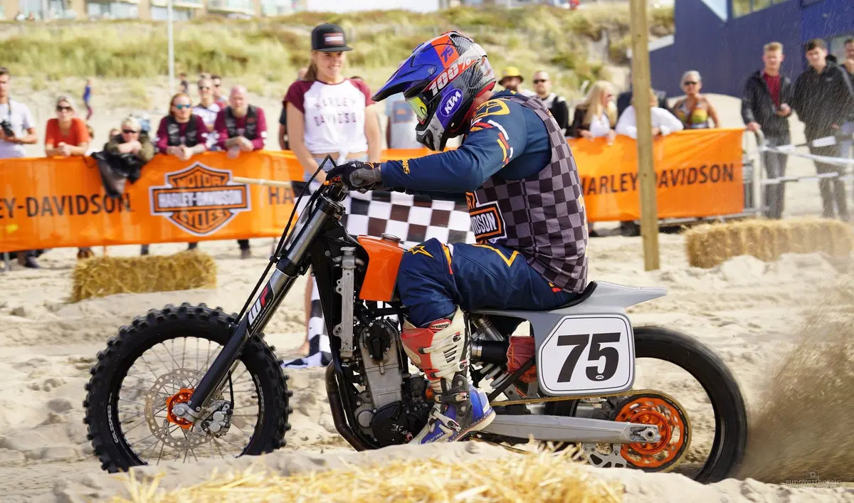 Bikes & Board 2019, Expect the Unexpected (30)
