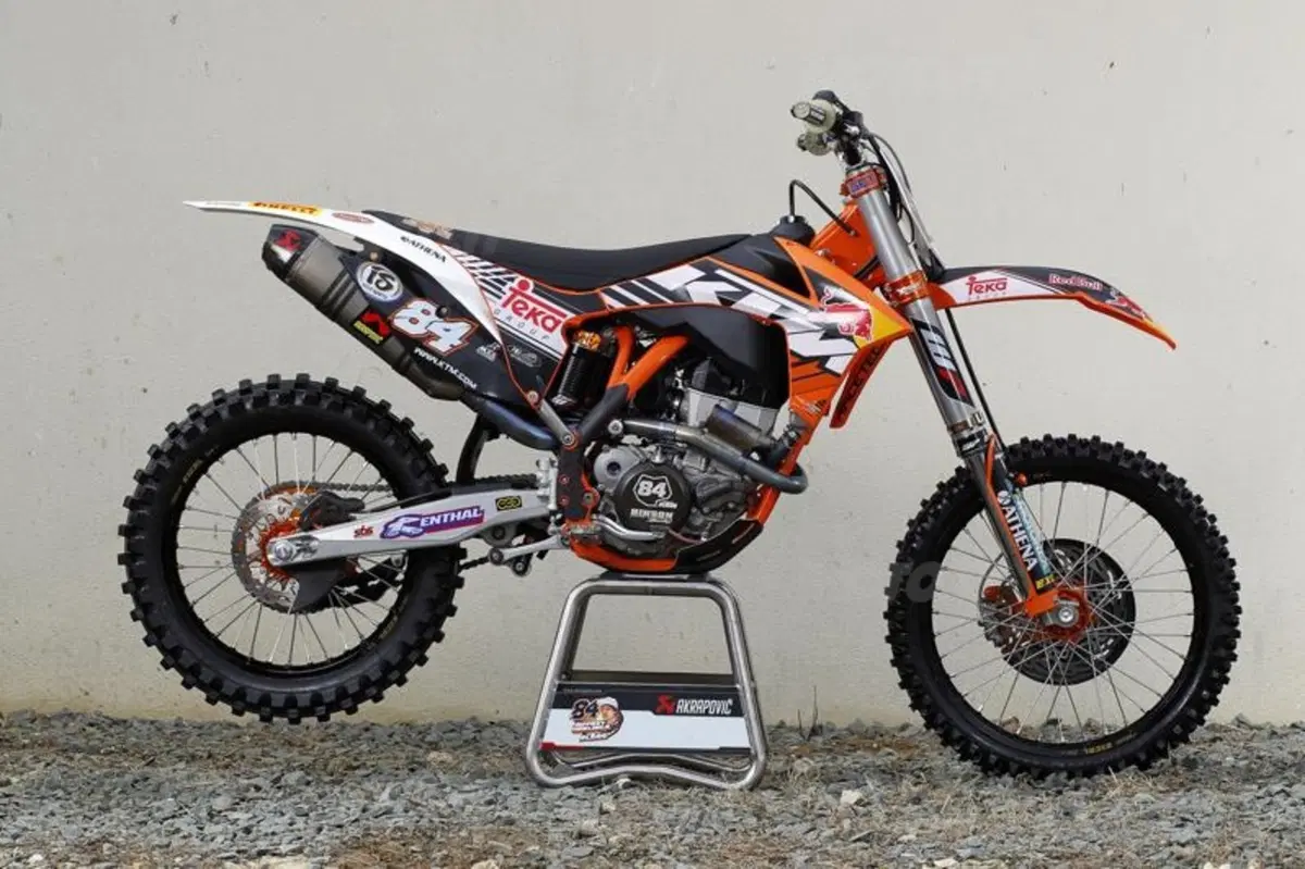 KTM SX-F 250 e 350 Factory 2011   (21)