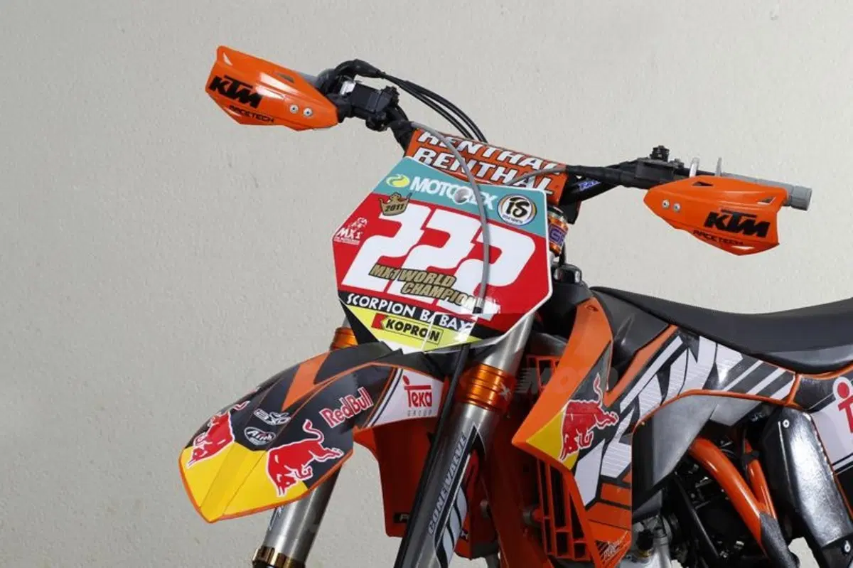 KTM SX-F 250 e 350 Factory 2011   (22)
