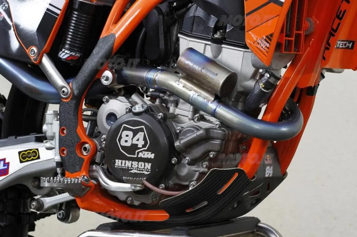 KTM SX-F 250 e 350 Factory 2011   (27)