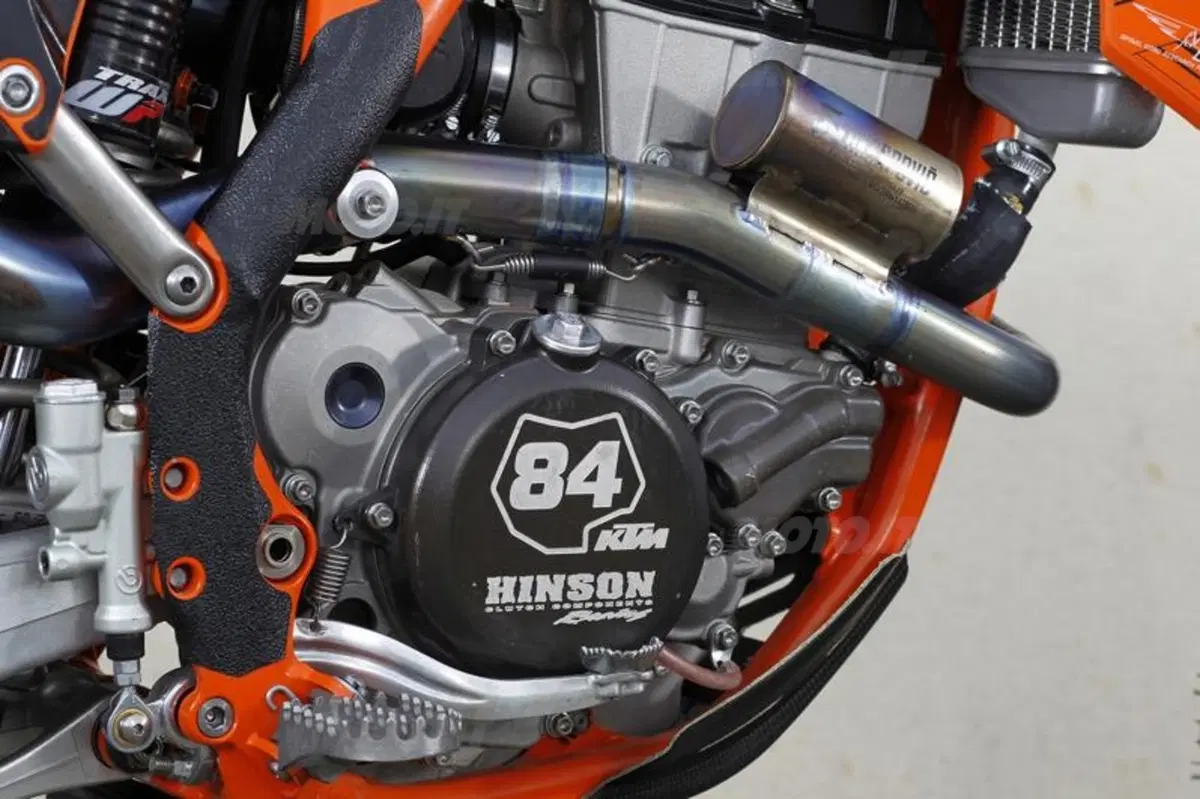 KTM SX-F 250 e 350 Factory 2011   (28)
