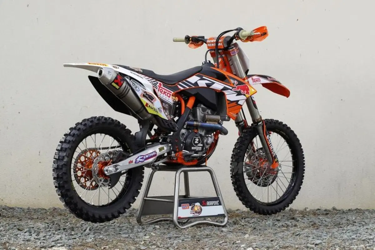 KTM SX-F 250 e 350 Factory 2011   (37)