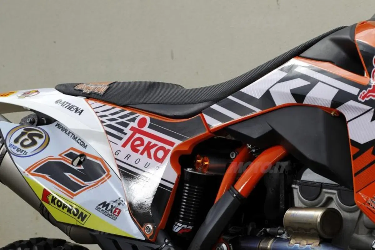 KTM SX-F 250 e 350 Factory 2011   (41)