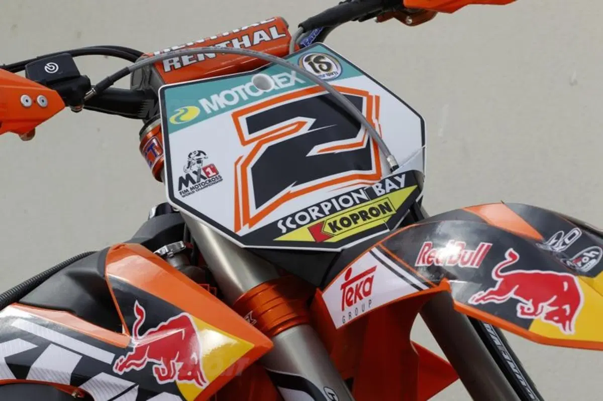 KTM SX-F 250 e 350 Factory 2011   (46)