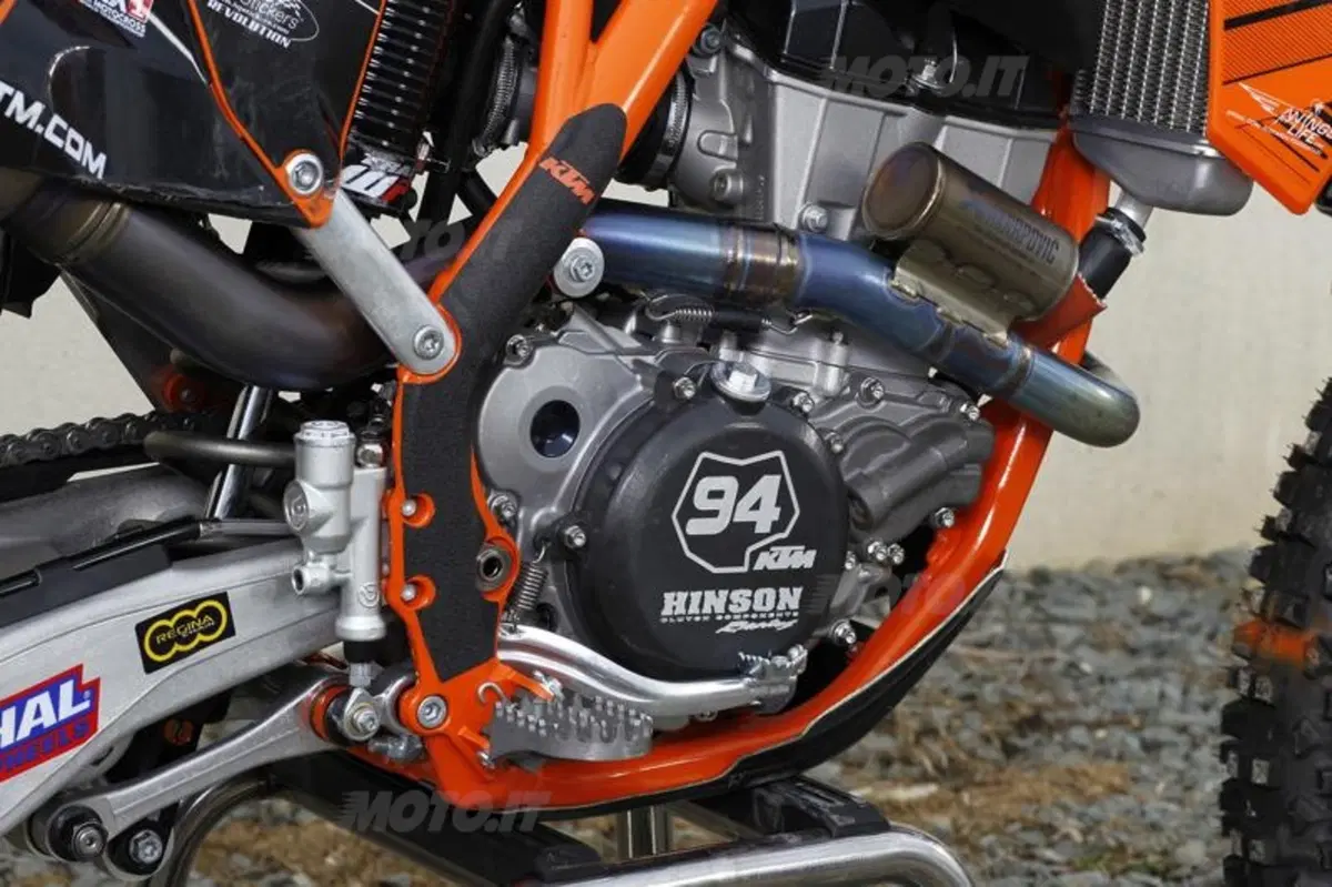 KTM SX-F 250 e 350 Factory 2011   (53)