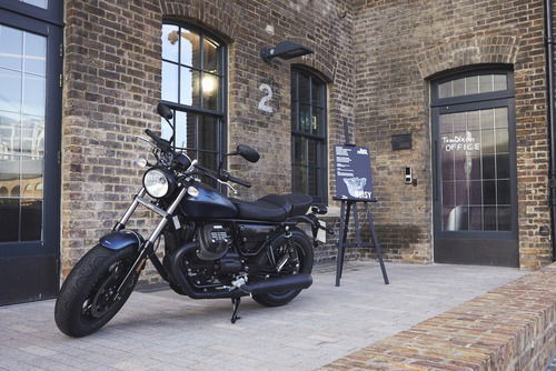 Moto Guzzi V7 Tomoto al London Design Festival  (5)