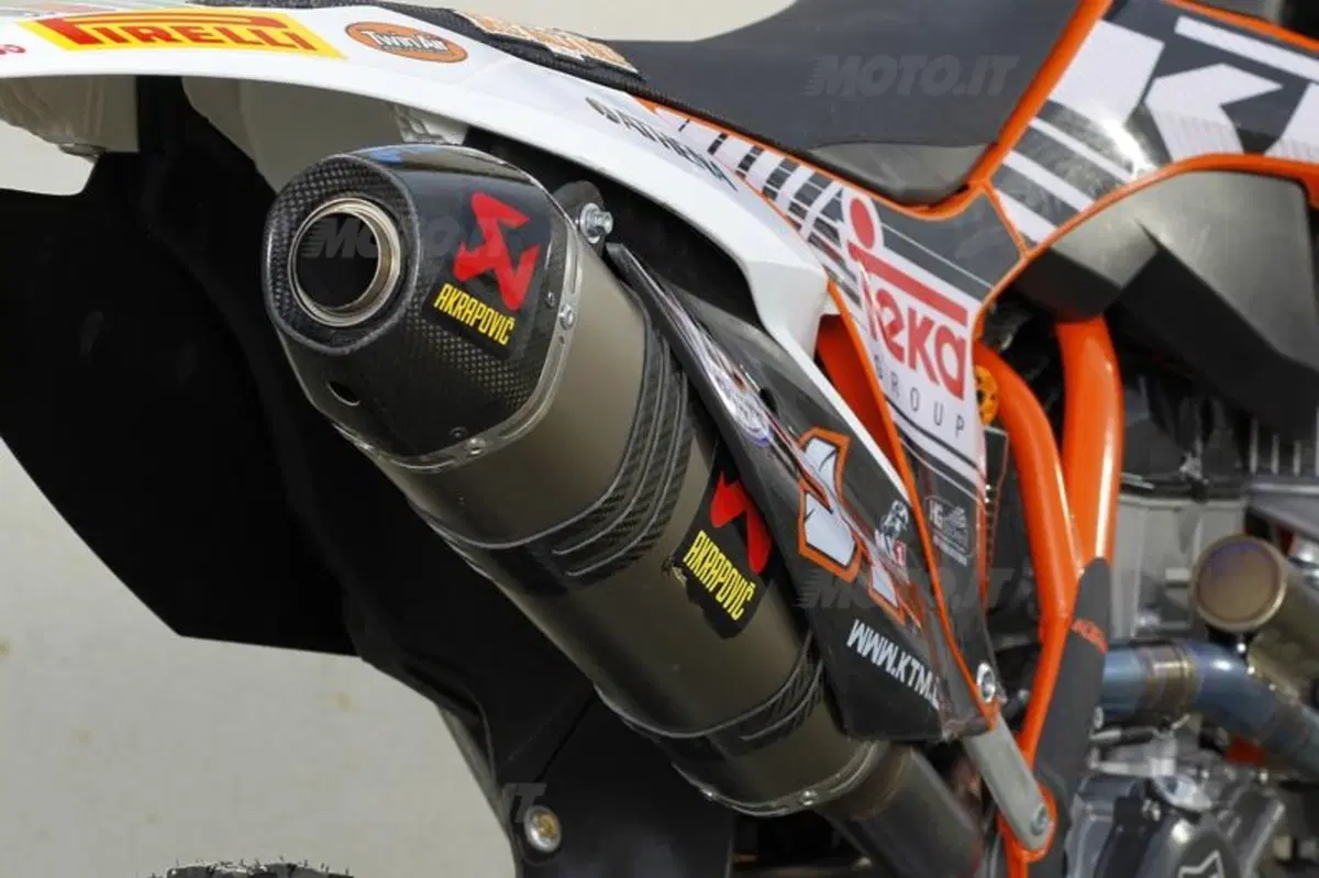 KTM SX-F 250 e 350 Factory 2011   (58)