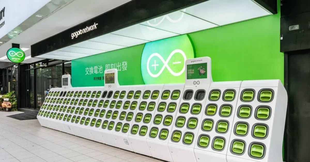 Gogoro presenta la mega swap station da 120 batterie