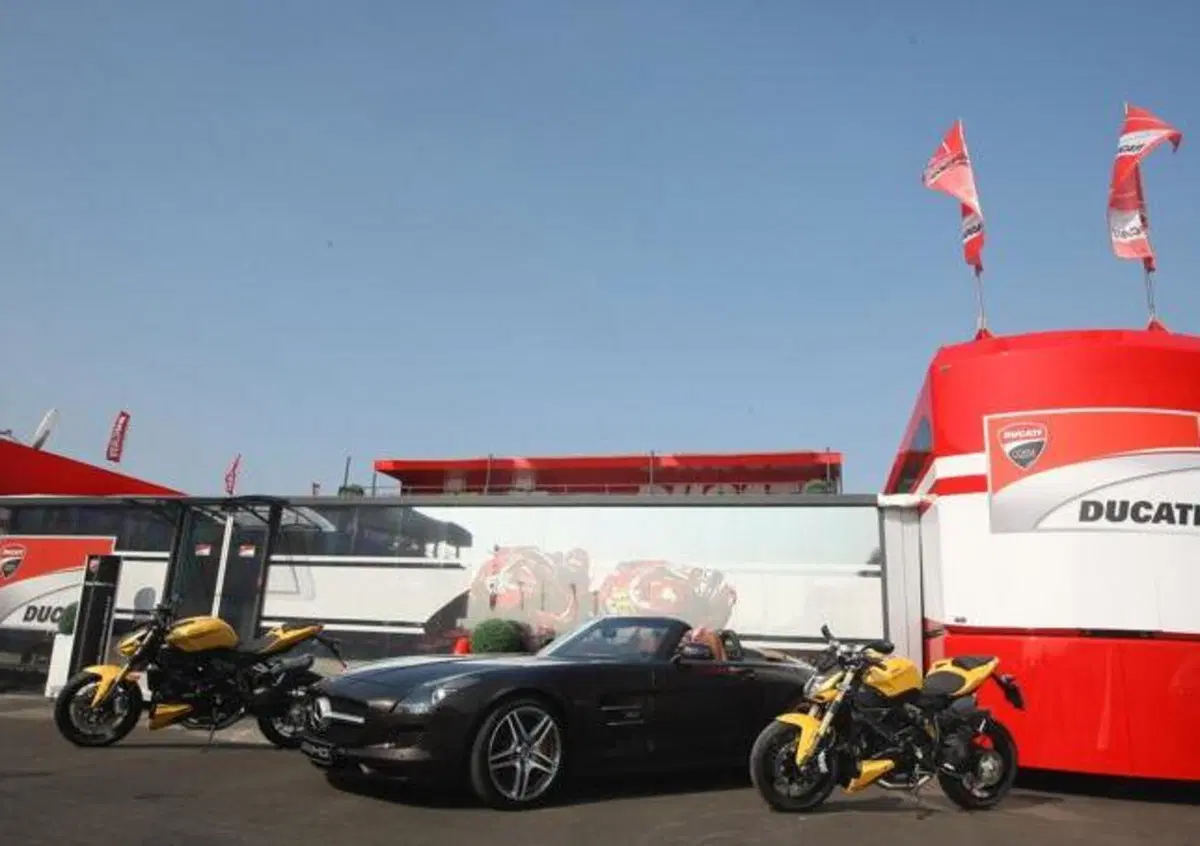 La Ducati Streetfighter 848 coster&agrave; 12.592 euro