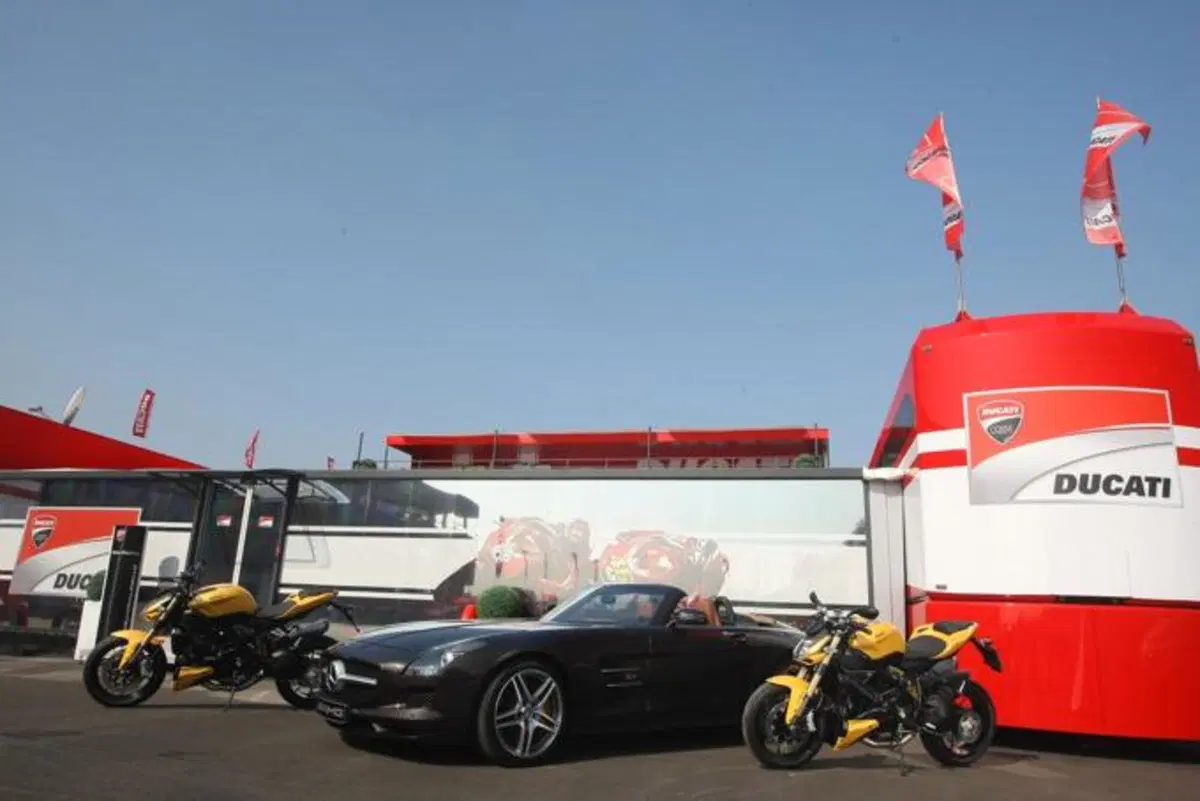 La Ducati Streetfighter 848 costerà 12.592 euro (8)