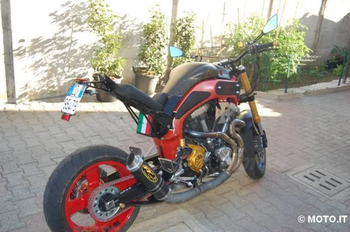 Le Strane di Moto.it: Yamaha MT-01 (2)